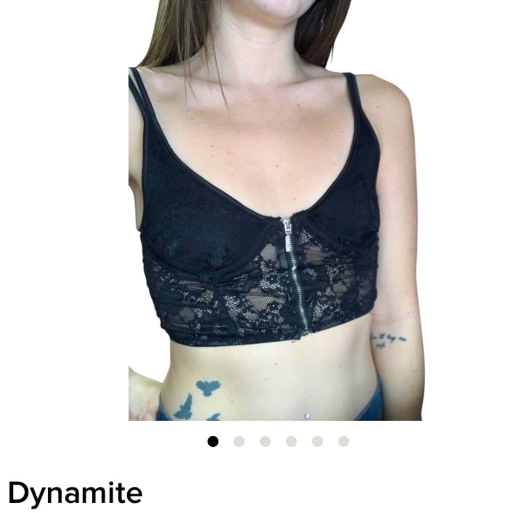 Zippered Up Lacey Crop Top 🖤